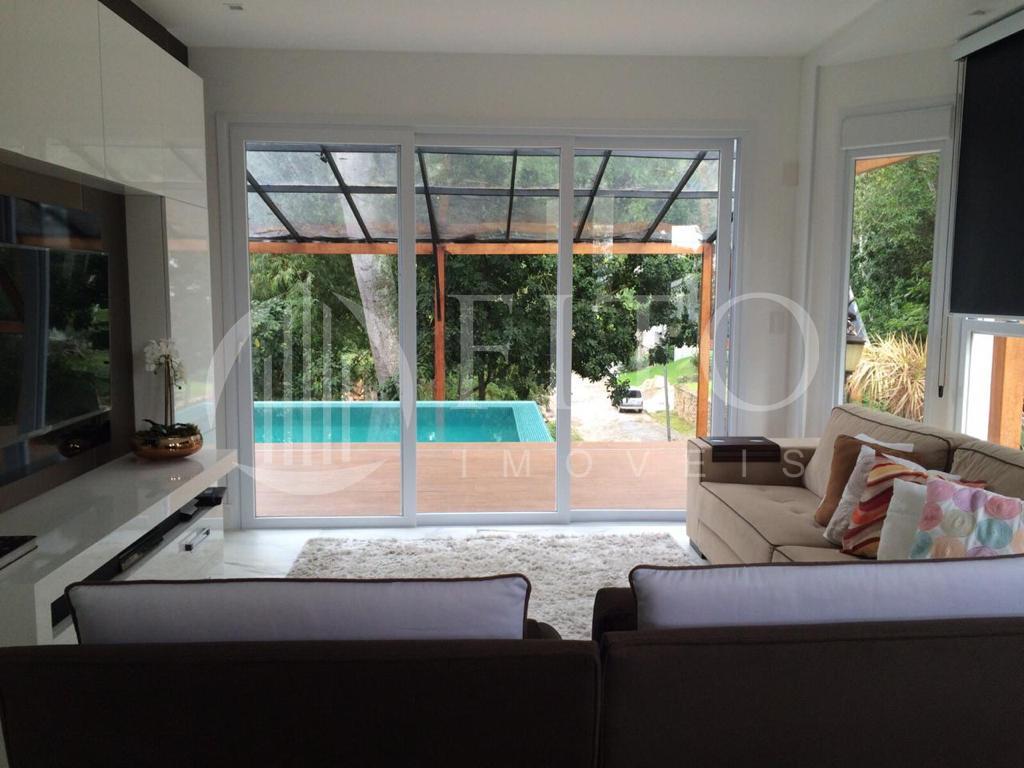 Canasvieiras | Casa 4 quartos, sendo 4 suites  - Fito Imóveis