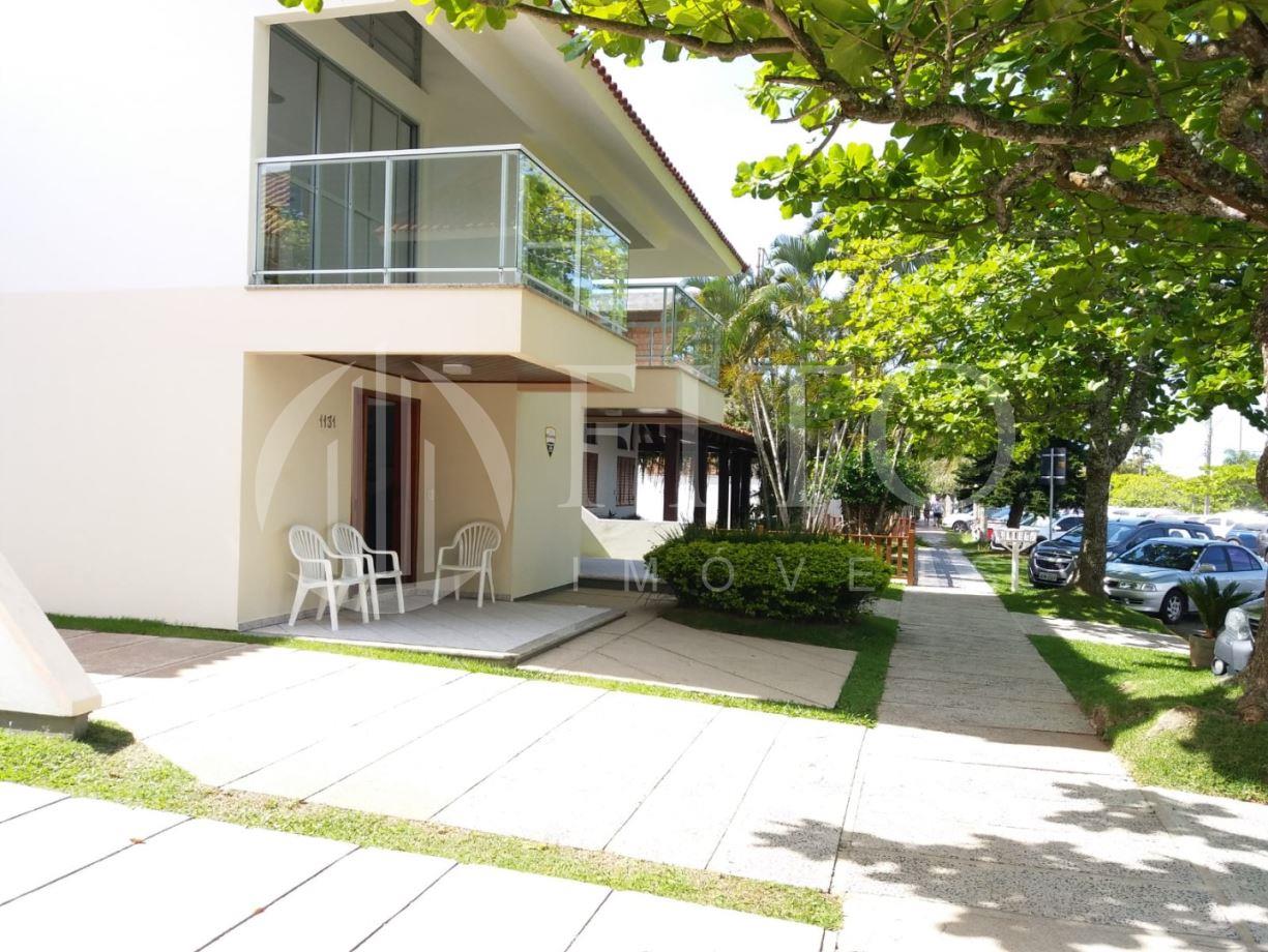 Jurerê Internacional | Casa 7 quartos, sendo 3 suites - Fito Imóveis