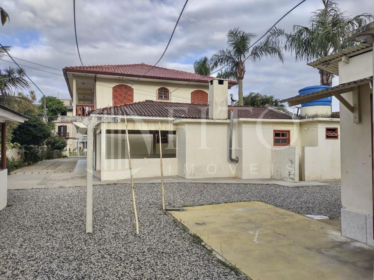 Canasvieiras | Terreno 7 quartos, sendo 3 suites - Fito Imóveis