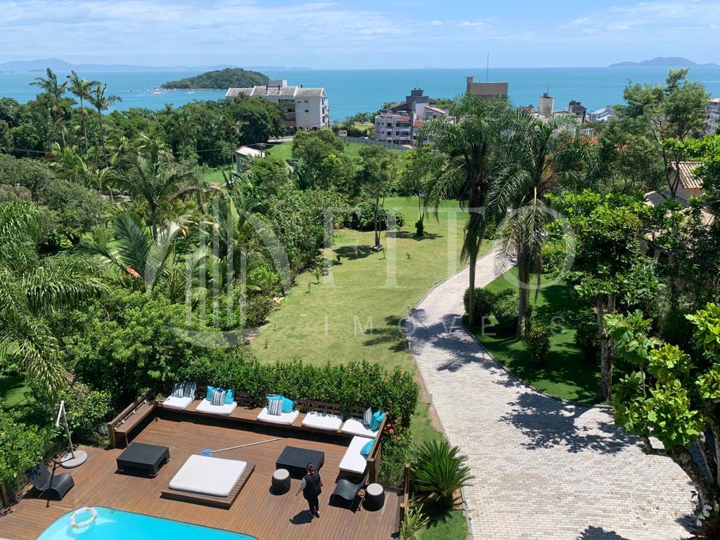 Canasvieiras | Casa 6 quartos, sendo 4 suites - Fito Imóveis