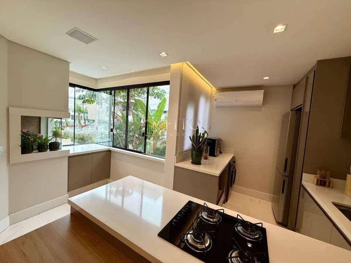 Apartamento à venda, com 2 quartos, a 400m do mar de Jurerê! - Fito Imóveis