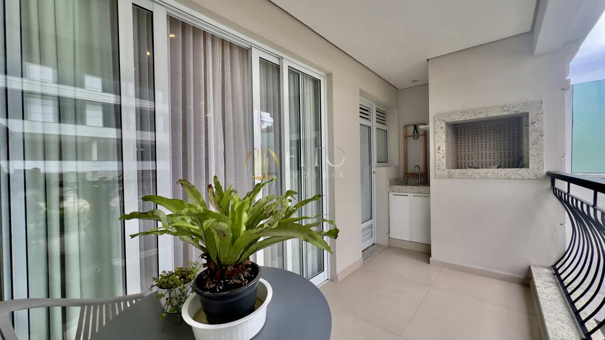 Apartamento à venda em Jurerê, 50m do mar, com 2 quartos, 85m². - Fito Imóveis