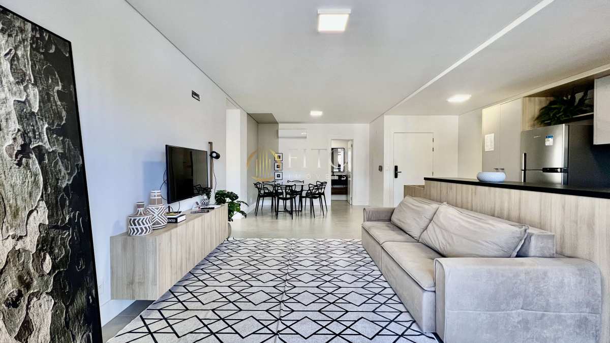 Apartamento à venda em Jurerê, com 3 suítes, 50m do Mar! - Fito Imóveis