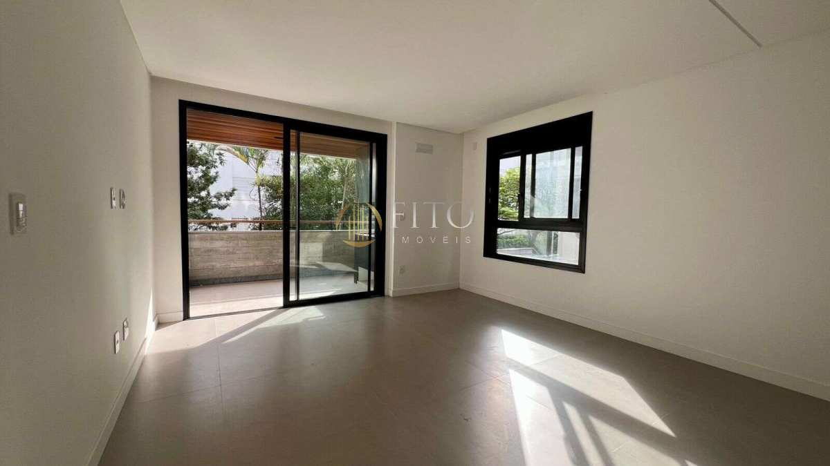 Apartamento à venda em Jurerê, com 4 suítes, 210,82m², Quadra mar! - Fito Imóveis
