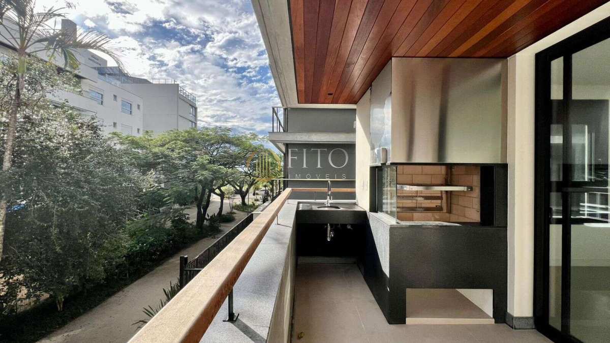 Apartamento com 4 Suítes à Venda em Jurerê | 210m² | 100m da Praia | 3 Vagas - Fito Imóveis