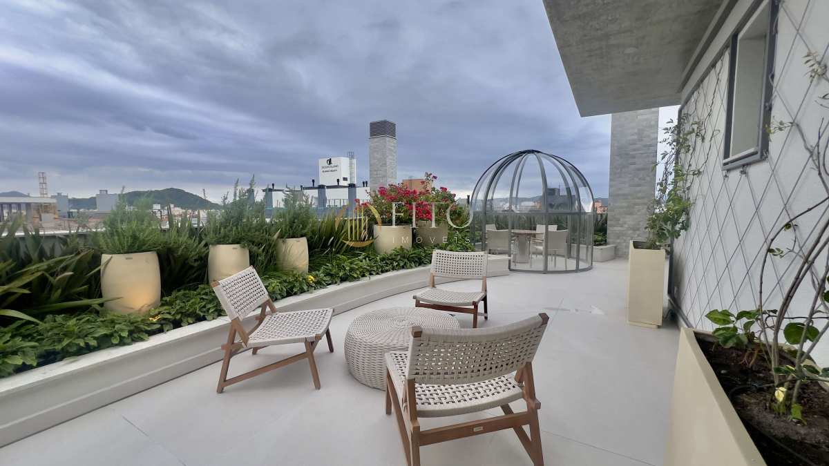 Apartamento à venda em Jurerê, 70m do mar, com 3 suítes, 120m² - Fito Imóveis