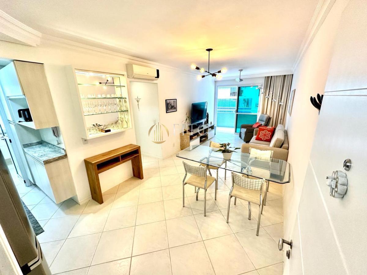 Apartamento com 02 suítes, 81,42m², à venda em Florianópolis, Jurerê Internacional - Fito Imóveis