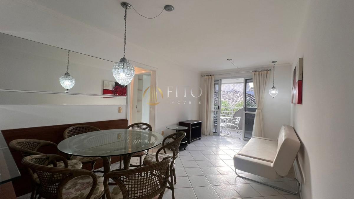 Apartamento com 2 quartos, 250m do mar, à venda em Florianópolis, Jurerê - Fito Imóveis