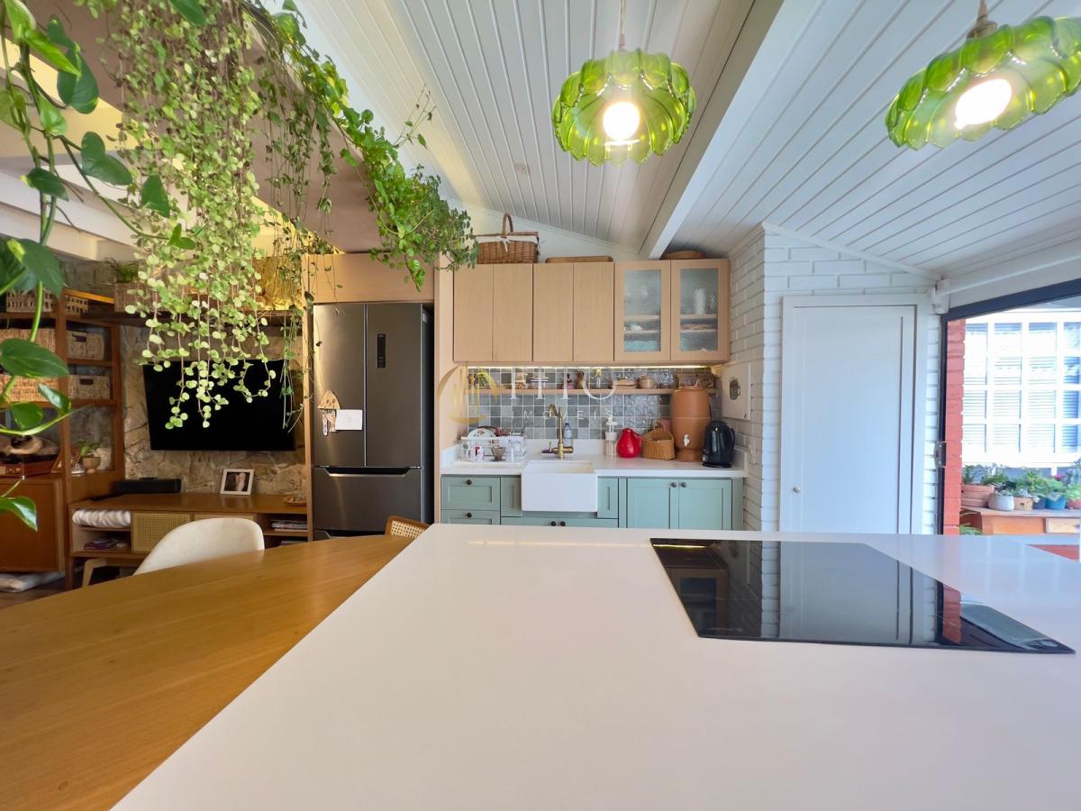 Apartamento com 2 quartos na Quadra do Mar, à venda em Florianópolis, Jurerê - Fito Imóveis