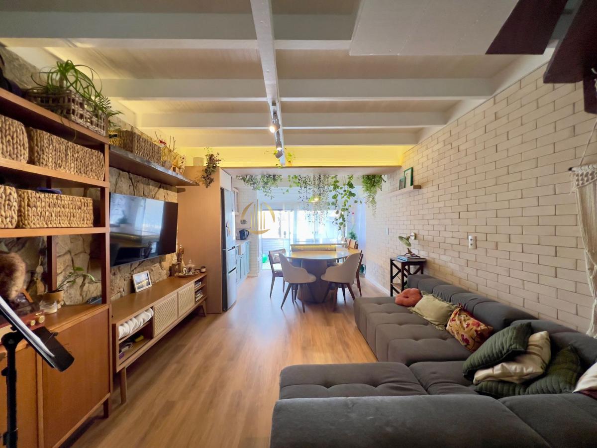 Apartamento com 2 quartos na Quadra do Mar, à venda em Florianópolis, Jurerê - Fito Imóveis
