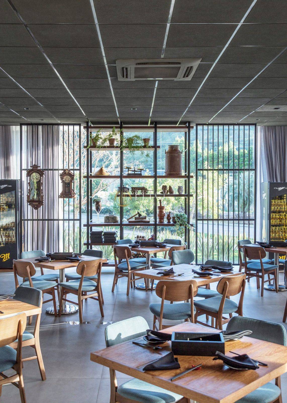 50 metros do Mar - Apartamento com 3 suítes, 147m², à venda em Florianópolis, Jurerê Internacional - Fito Imóveis
