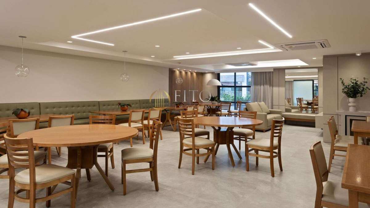 Apartamento Duplex Mobiliado em Jurerê - Último Andar, a 2 Quadras da Praia! - Fito Imóveis