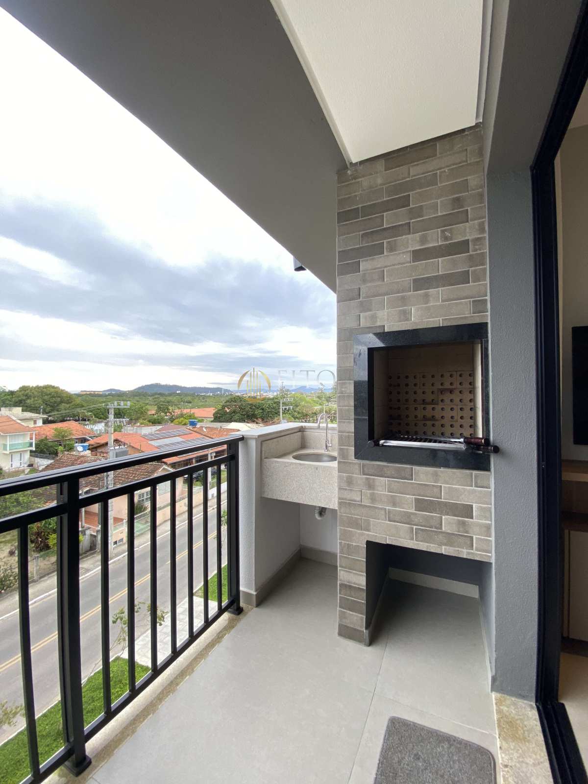 Apartamento mobiliado com 02 dormitórios, à venda em Cachoeira do Bom Jesus, Florianópolis. - Fito Imóveis