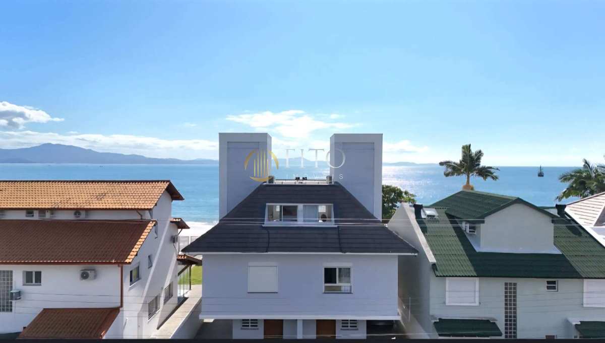 Apartamento  três suítes alto padrão a 40m da praia. - Fito Imóveis