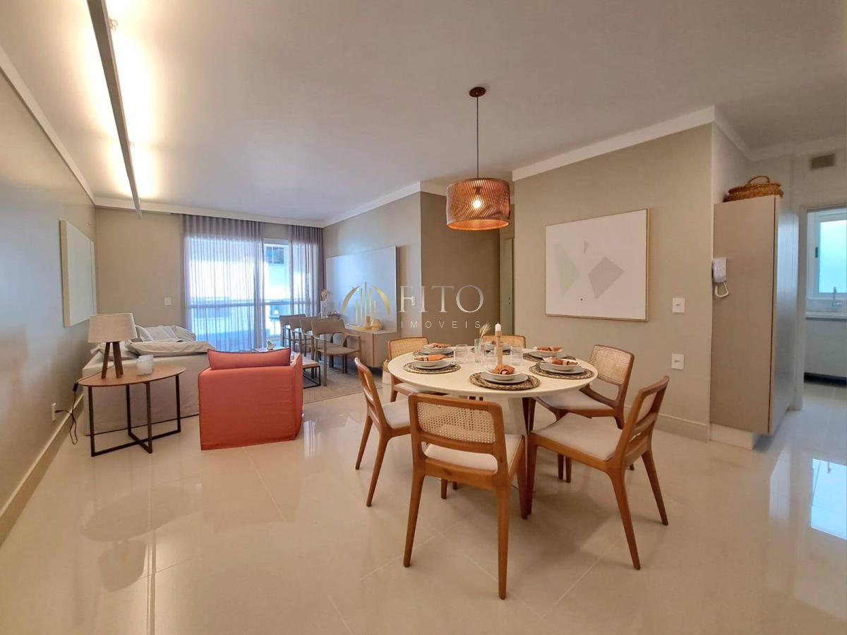 Apto alto padrão de quatro quartos pé na areia. - Fito Imóveis