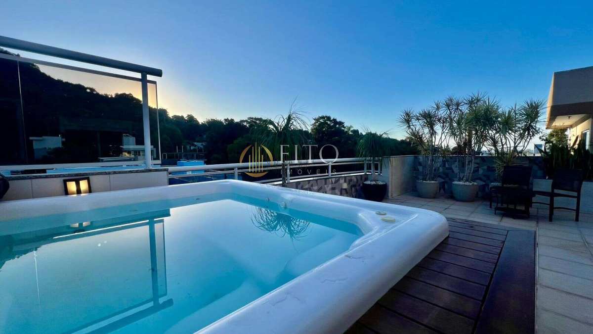 Cobertura à venda em Florianópolis, Canasvieiras, com 4 quartos, 207m² - Fito Imóveis