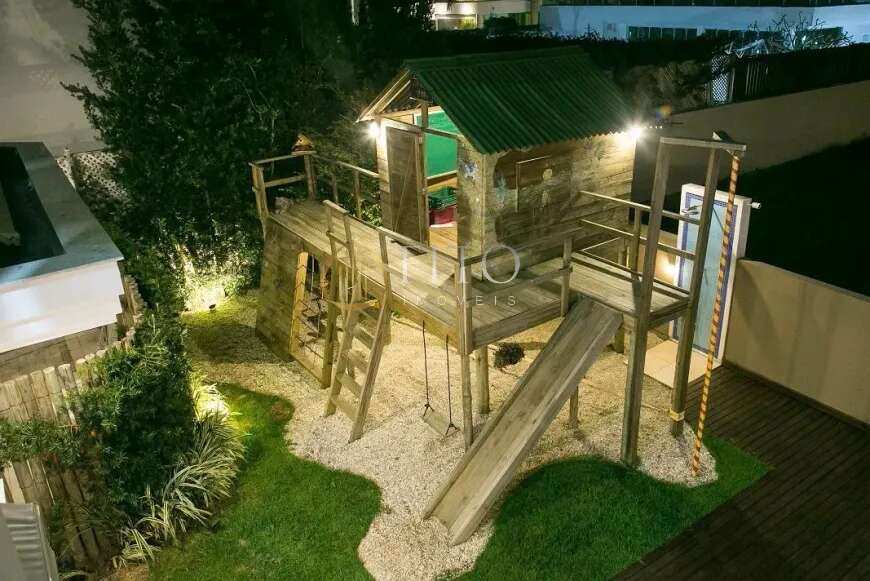 Casa á venda com 04 suítes em Jurerê Internacional! - Fito Imóveis