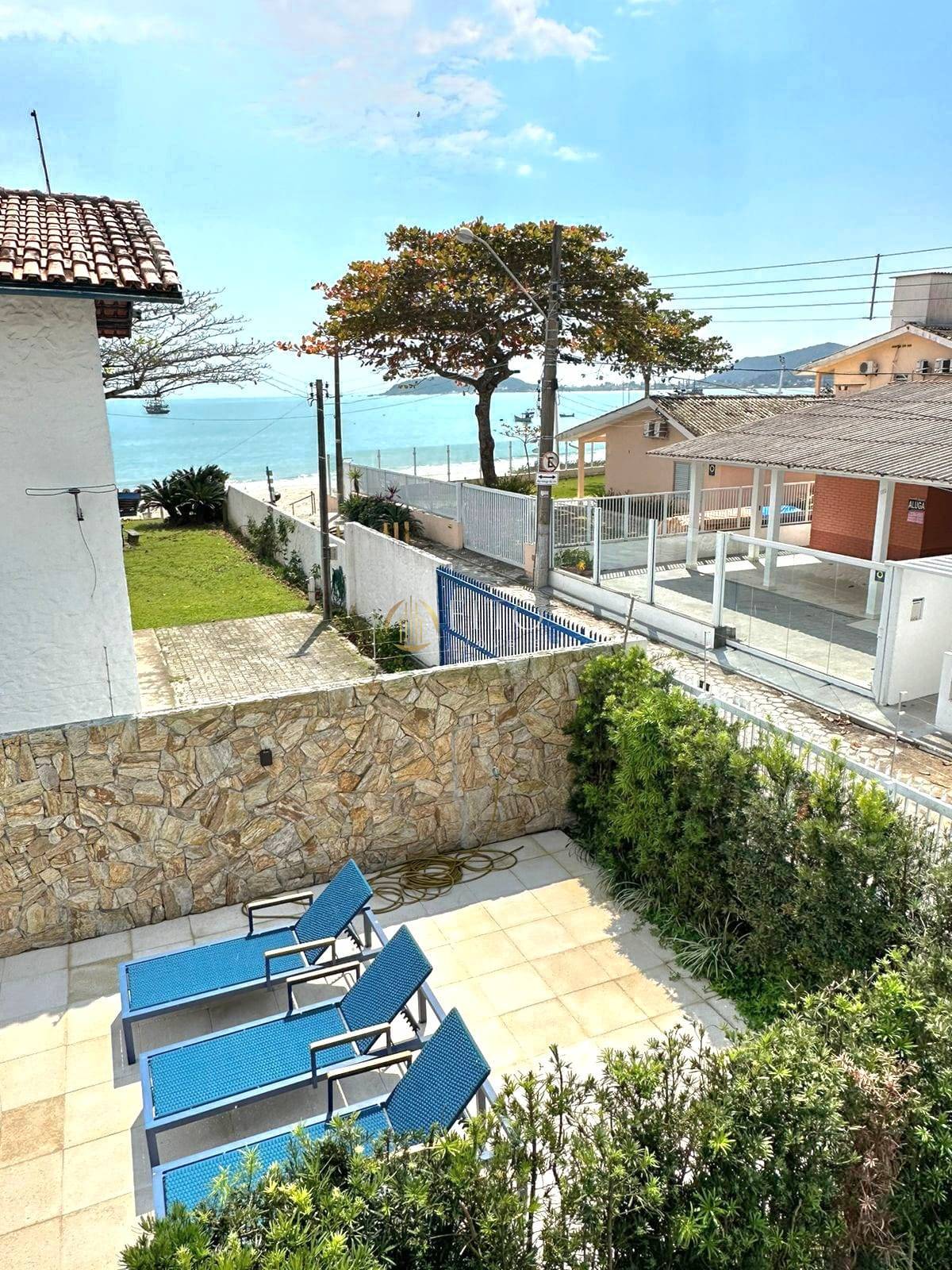 Casa pé na areia com 5 suítes, 560,00m², à venda - Fito Imóveis