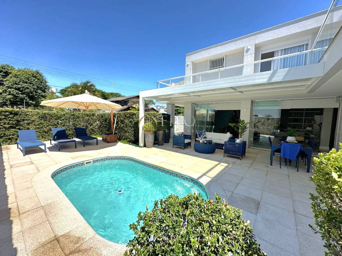 Casa pé na areia com 5 suítes, 560,00m², à venda - Fito Imóveis