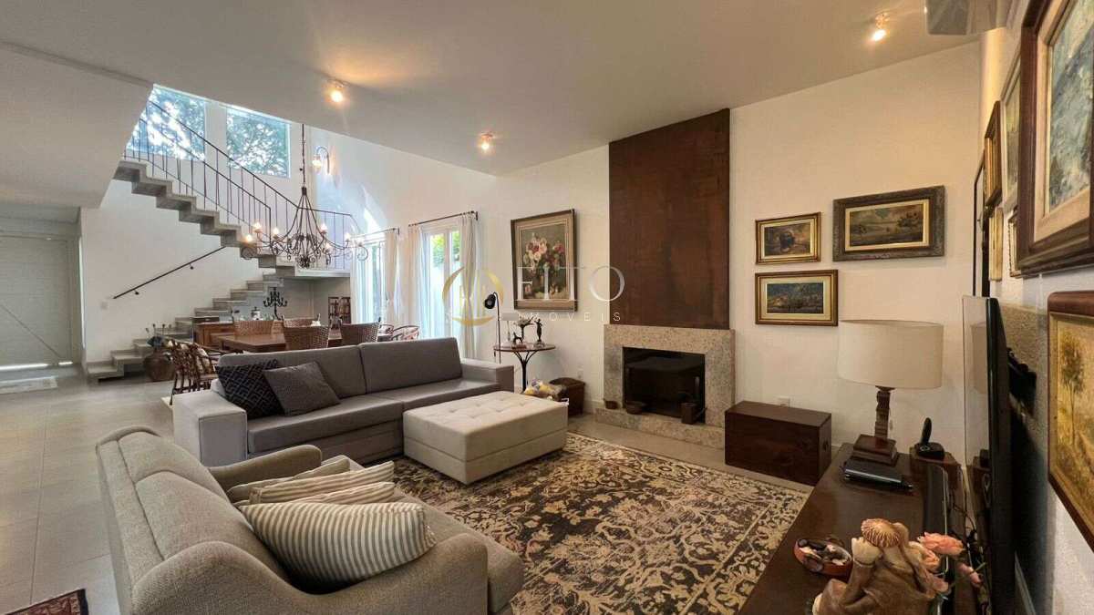 Casa de condomínio à venda em Florianópolis, Jurerê, com 3 suítes, 300m² - Fito Imóveis