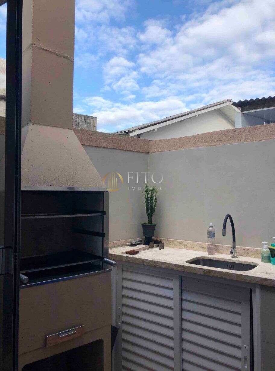 Casa geminada à venda em Florianópolis, Jurerê, com 2 quartos, 73m² - Fito Imóveis