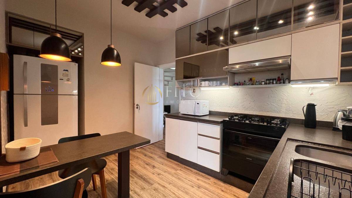 Cobertura à venda em Florianópolis, Jurerê, com 3 quartos, 200m² - Fito Imóveis