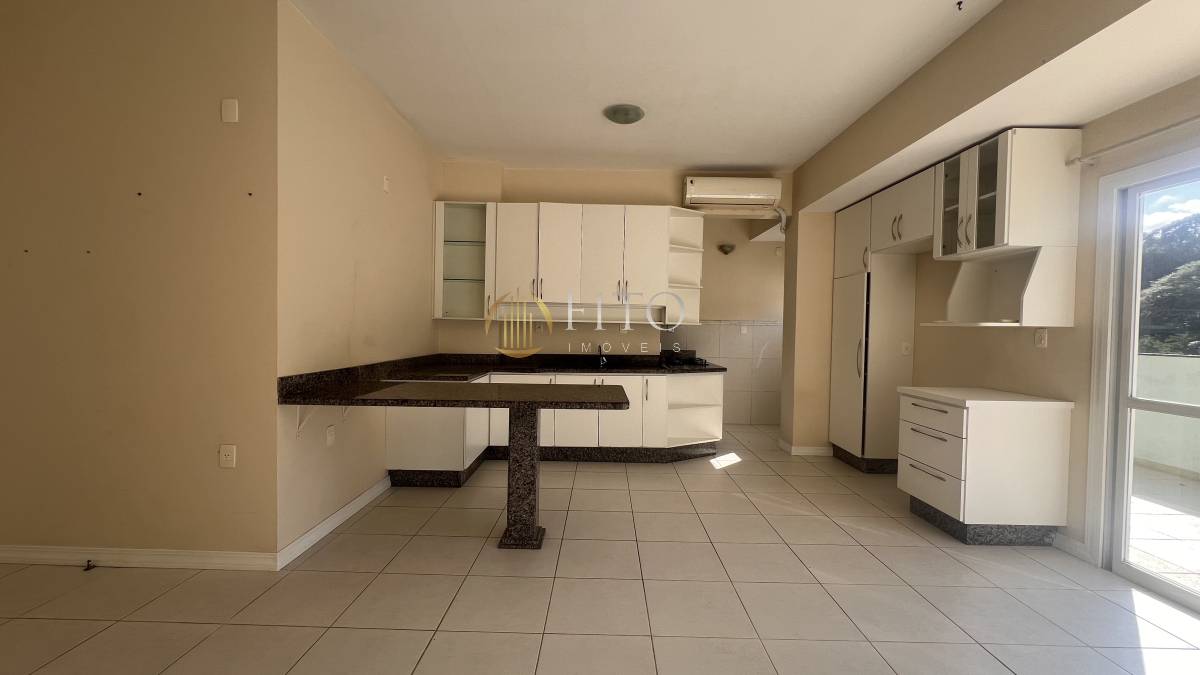 Cobertura à venda em Florianópolis, Jurerê, com 3 quartos, 126m² - Fito Imóveis