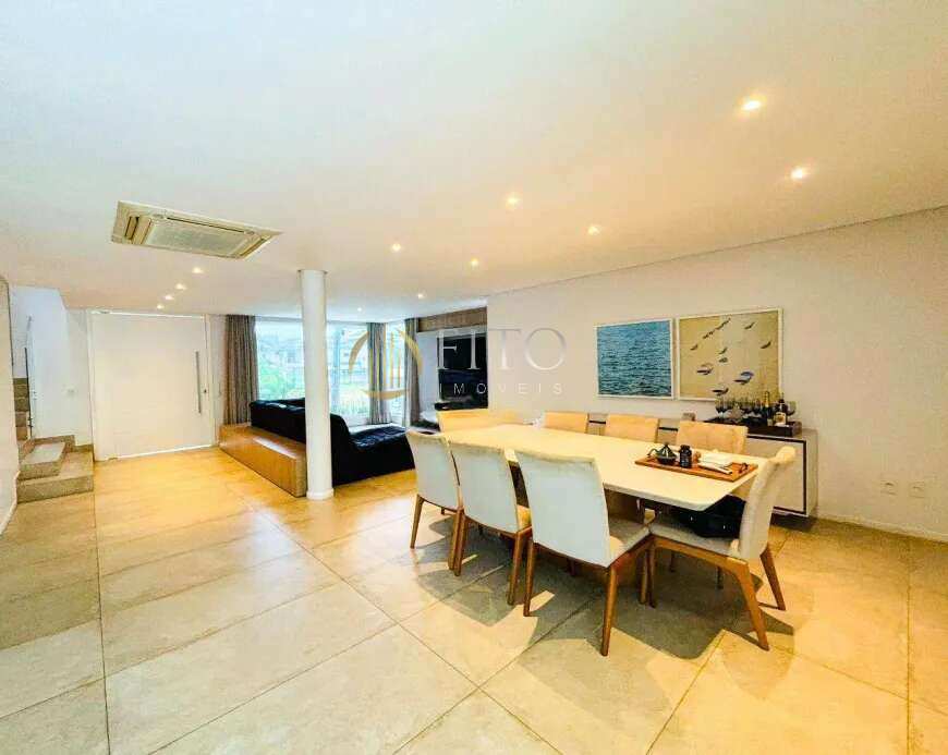 Casa com 3 suítes em Jurerê Internacional! - Fito Imóveis